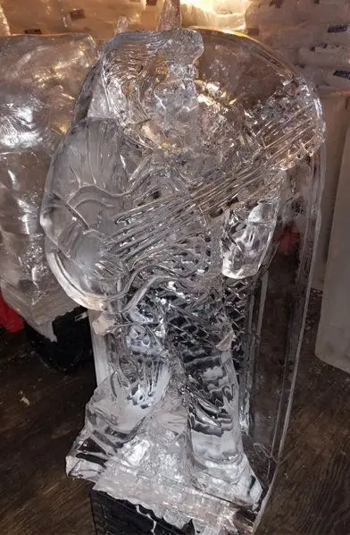 Ice sculpture